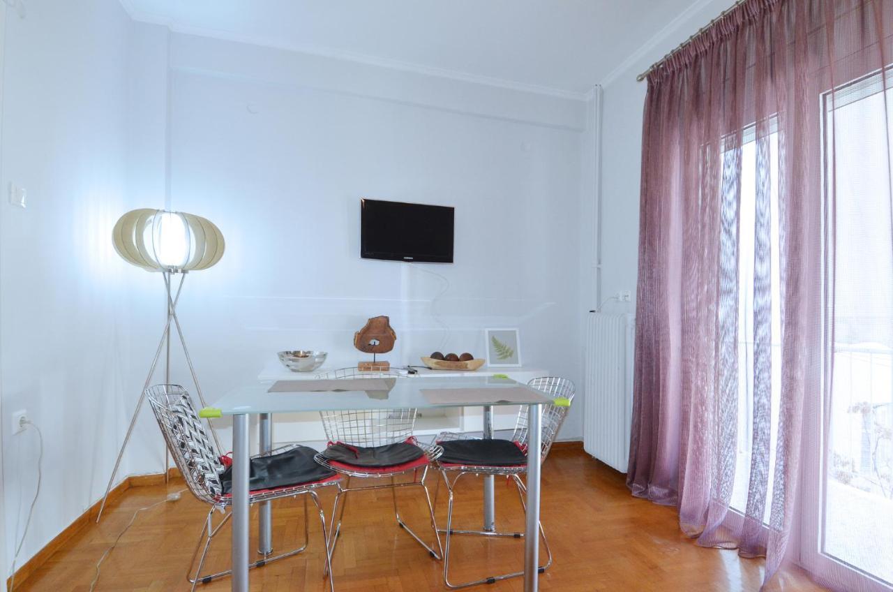 Apartment In The Heart Of Athens Next To Metro Buitenkant foto