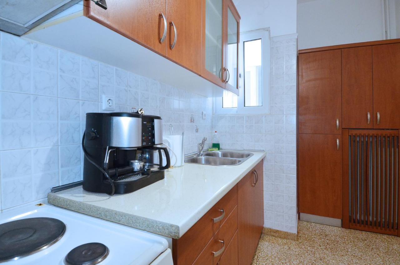 Apartment In The Heart Of Athens Next To Metro Buitenkant foto